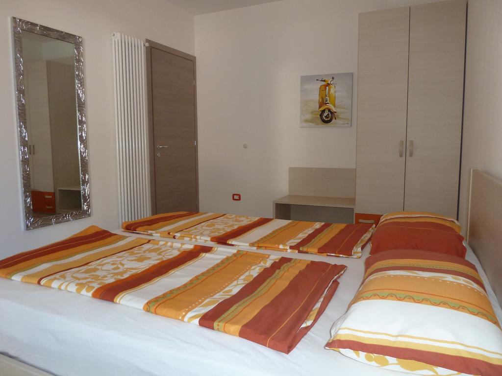 Casa Gemma Apartment Малчезине Екстериор снимка